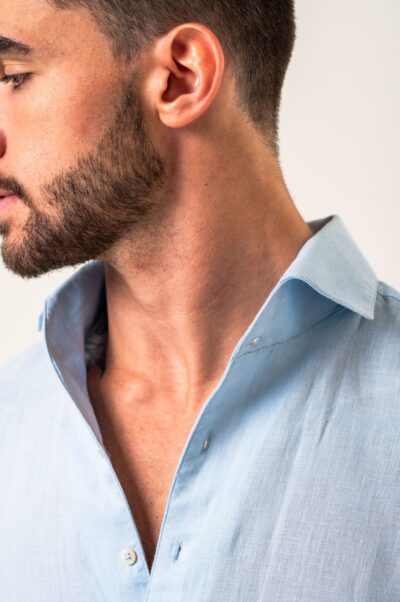 Camisa de Linho Capri Irlandês Azul Claro - Imagem 3