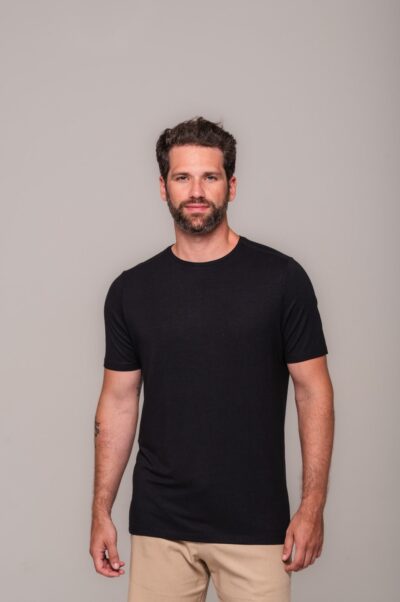 T-shirt Versa Preto