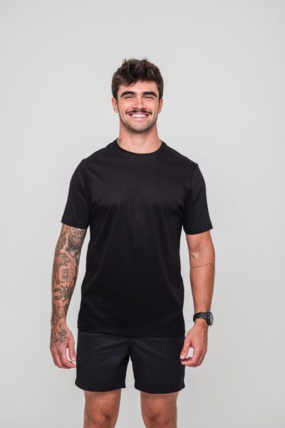 Camiseta Essenza Lumi Preta