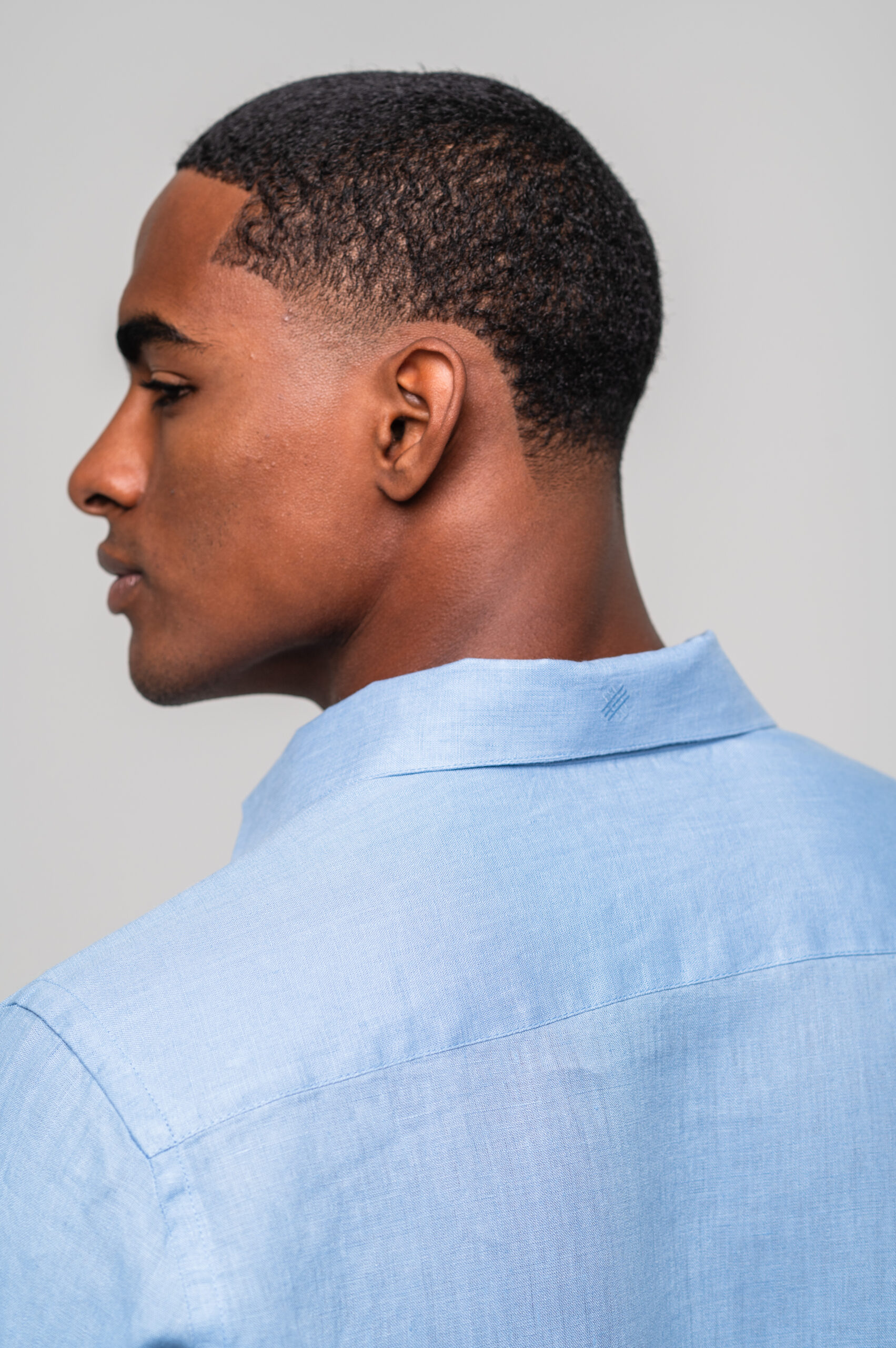 Camisa de Linho Irlandês Azul Jeans - Imagem 4